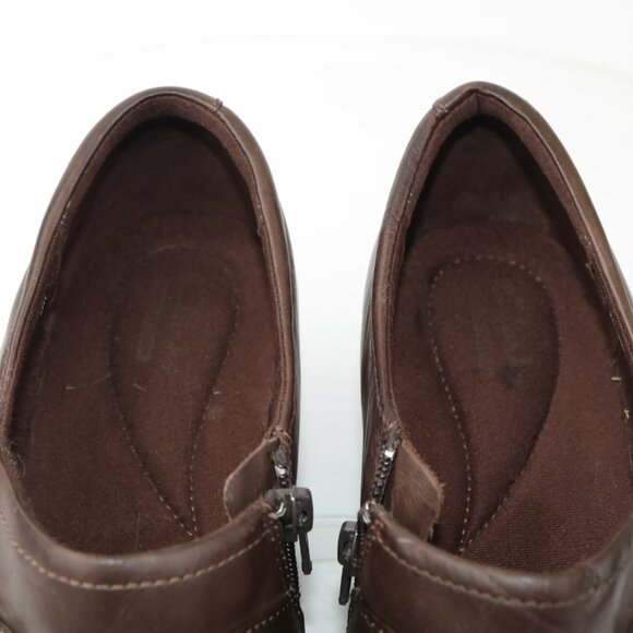 Clarks Womens Genette Arc Loafer Size 11 M Brown Leather Block Heel Bootie Shoe - Picture 10 of 12